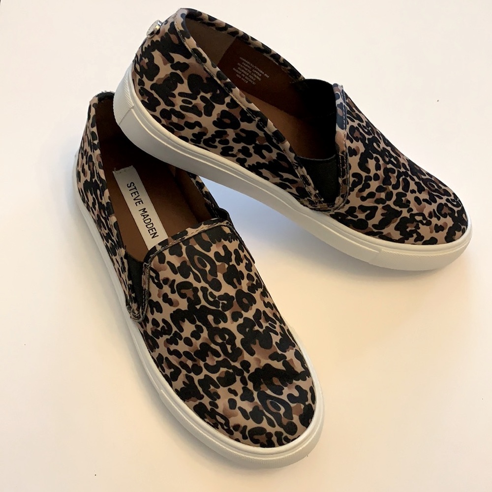 EUC Steve Madden Women’s Leopard Print Sneakers, size 8